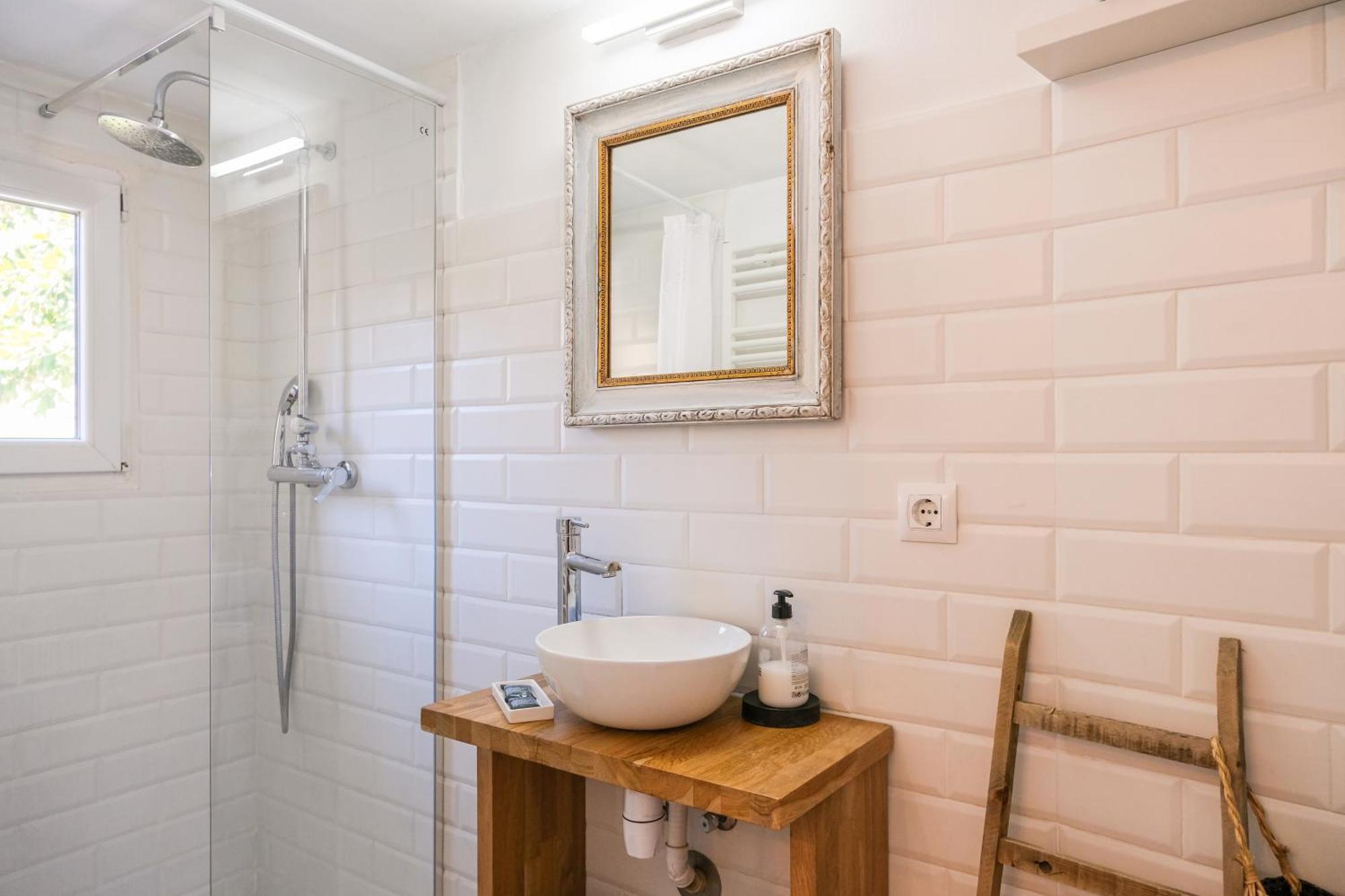 Appartement Cal Capo Alojamiento Con Jacuzzi à Besalú Extérieur photo