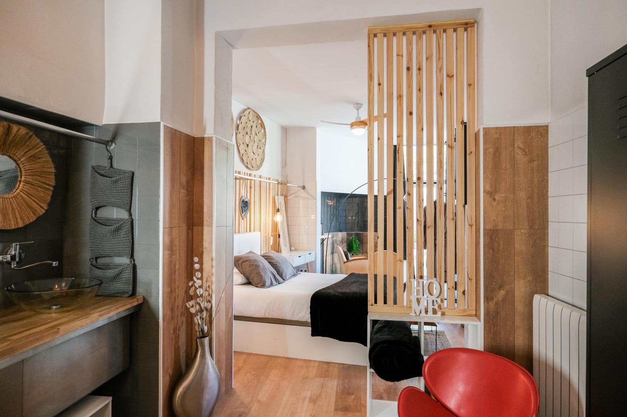 Appartement Cal Capo Alojamiento Con Jacuzzi à Besalú Extérieur photo